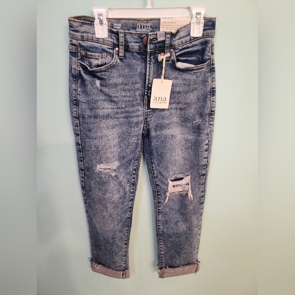 NWT ANA WOMEN HIGH RISE STRAIGHT LIGHT BLUE JEANS SIZE 2P PETITE DISTRESSED RAW